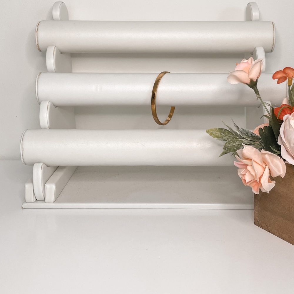 Kate Spade — Heart of Gold Bangle — Gold